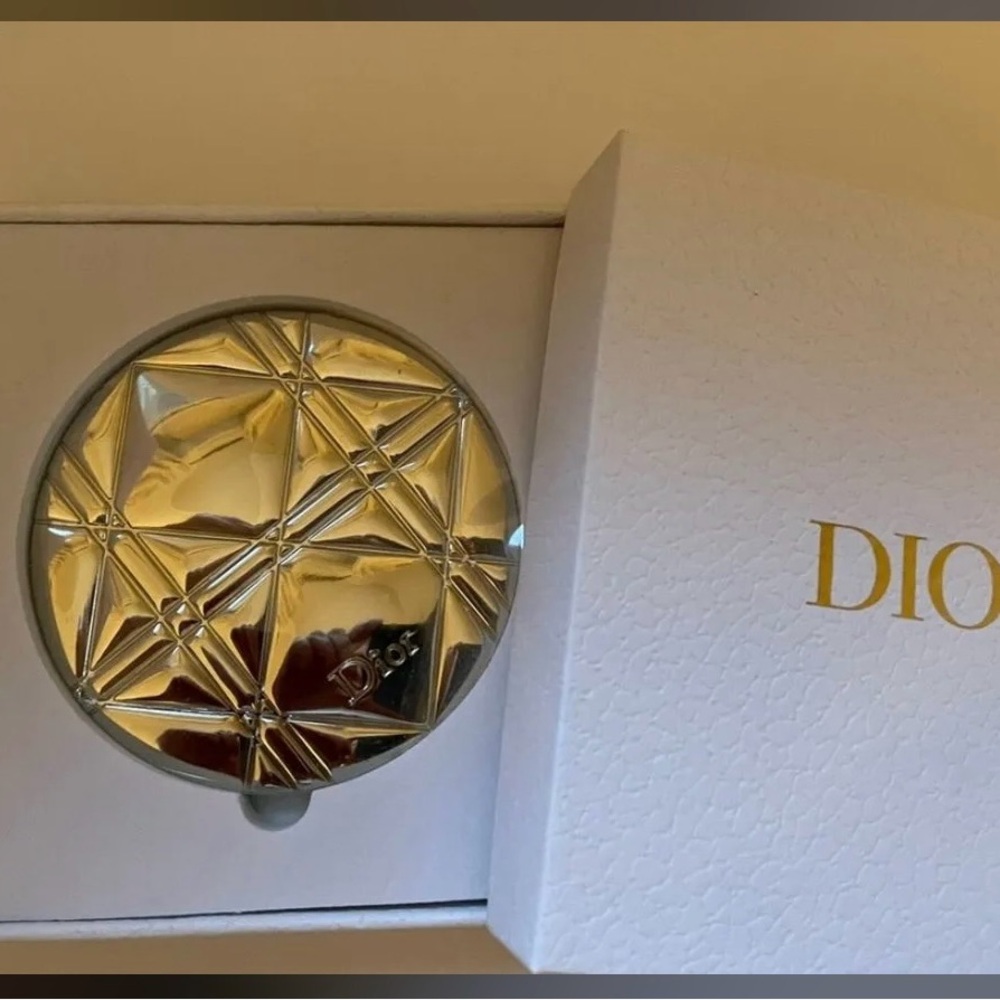 Dior Luxurious Gold Compact